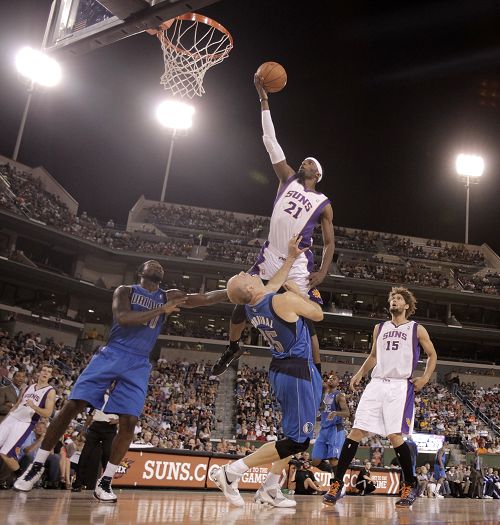 智能眼镜海报设计_监控行业海报设计案例