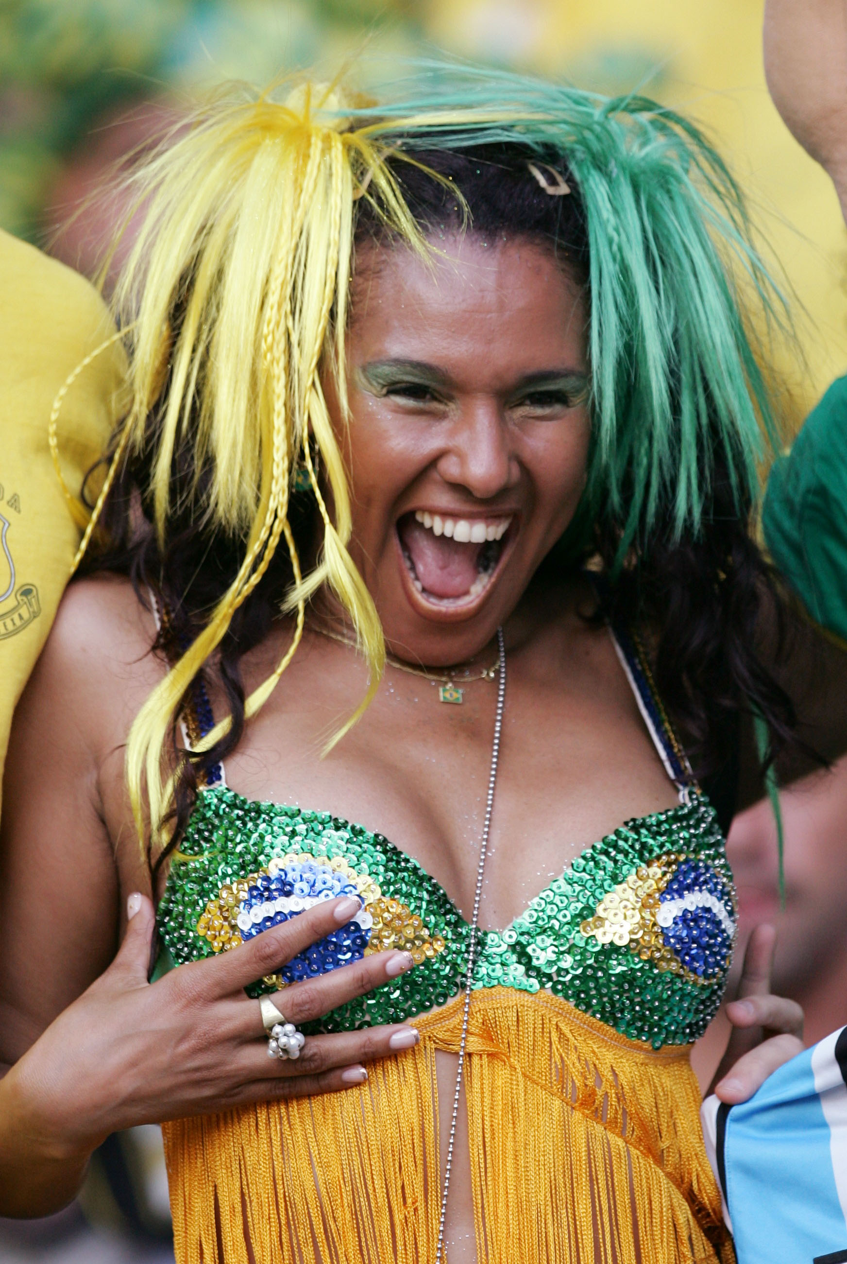 东莞盛海滤清器logo设计案例